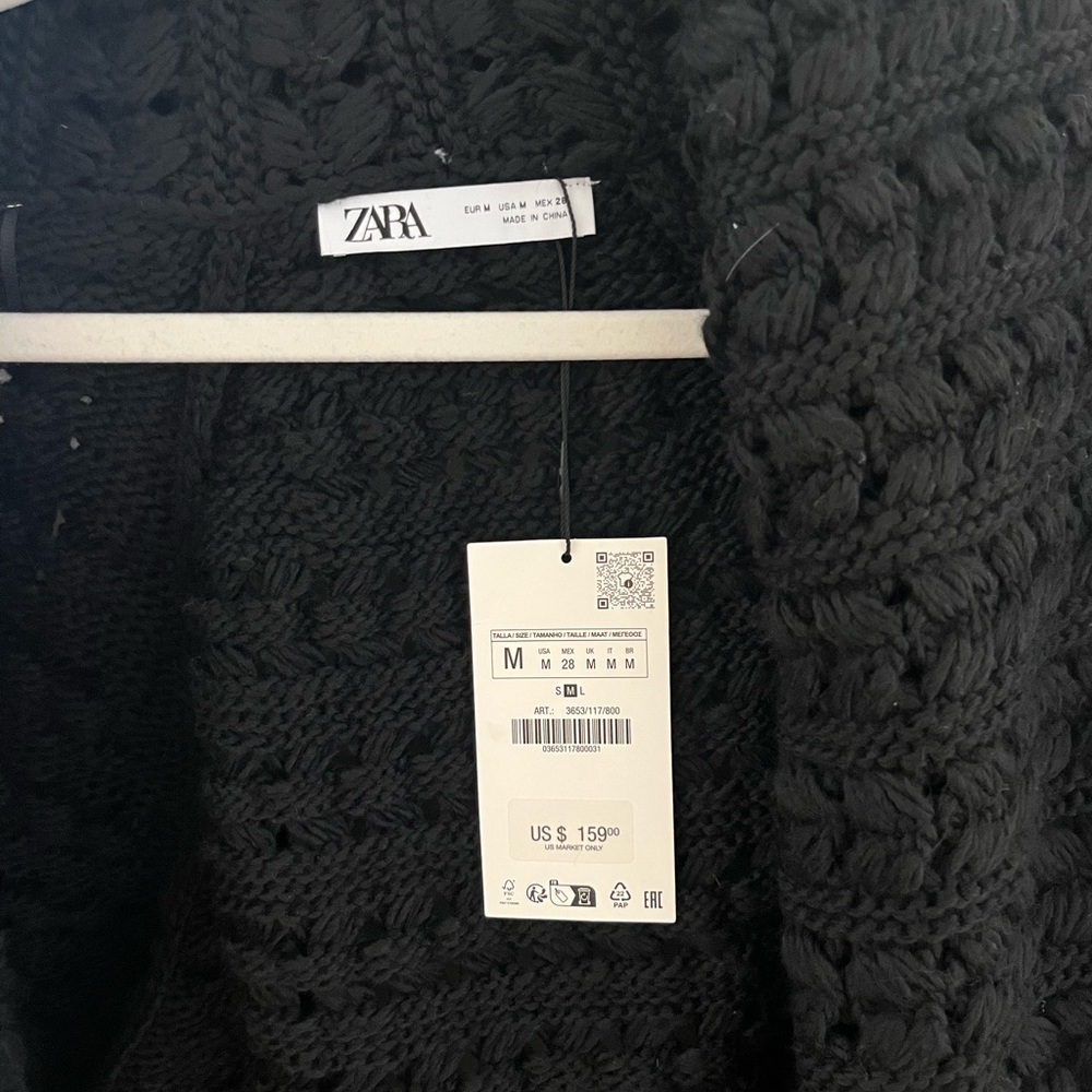 Zara Long Sweater / Cardigan. Size M. NWT. Color: Black.